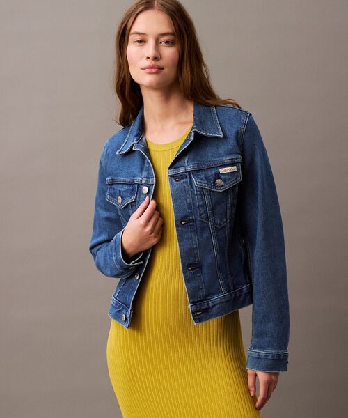 Calvin Klein(カルバン・クライン)の「クラッシックトラッカーデニムジャケット(デニムジャケット・レディース・ブルー・S/M/XS)」の7枚目の写真