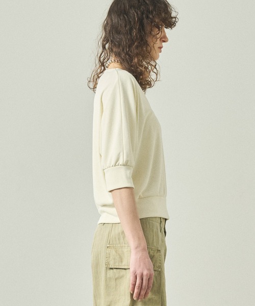 kha:ki(カーキ)の「「KHA:KI / カーキ」 ドルマンスリーブバスクシャツ DOLMAN BASQUE SHIRT(Tシャツ/カットソー・レディース・ブラック/オリーブ/オフホワイト・1)」の5枚目の写真