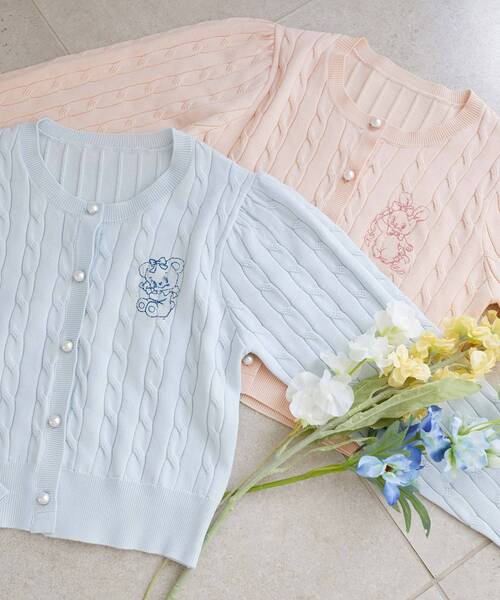MAJESTIC LEGON(マジェスティックレゴン)の「SWIMMERコラボ ケーブルカーデ(カーディガン/ボレロ・レディース・ブルー/ピンク・MEDIUM)」の3枚目の写真