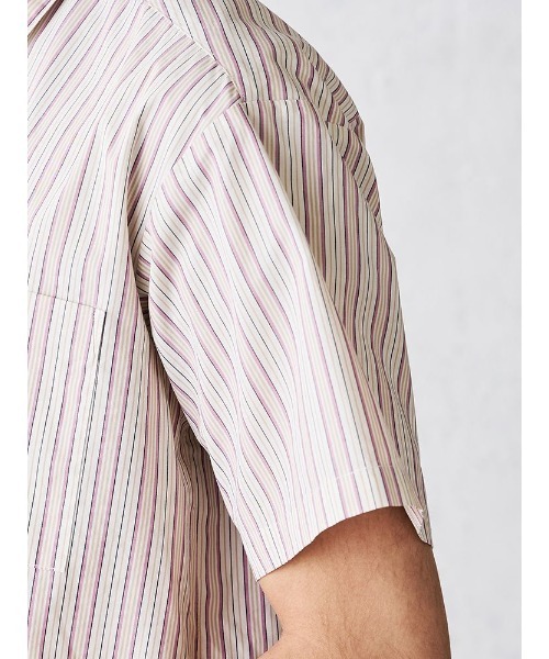 TRANS CONTINENTS（トランスコンチネンツ）の「トランスコンチネンツ　オルタネートストライプ　半袖シャツ　ピンク（シャツ/ブラウス・メンズ・ピンク・M/L/LL）」の7枚目の写真