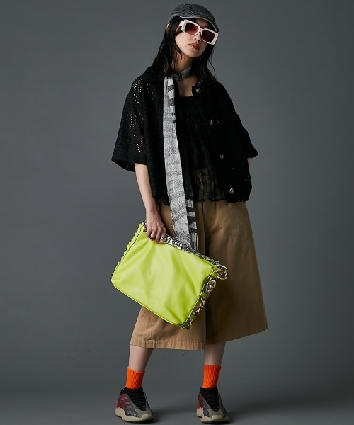 GEVS.(ジェイヴィス)の「かぎ針編風カーディガン<大きいサイズ有>GEVS.(カーディガン/ボレロ・レディース・ブラック/キナリ・5L/4L/3L/LL/L/M)」の9枚目の写真