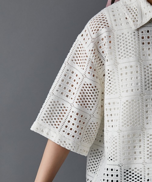 GEVS.(ジェイヴィス)の「かぎ針編風カーディガン<大きいサイズ有>GEVS.(カーディガン/ボレロ・レディース・ブラック/キナリ・5L/4L/3L/LL/L/M)」の15枚目の写真