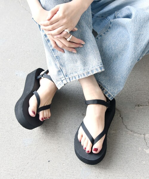 Tevaテバ☆新品未使用　サンダル23.0cm テバ/Teva】未使用品 23.0 厚底 サンダル シルバー - メルカリ