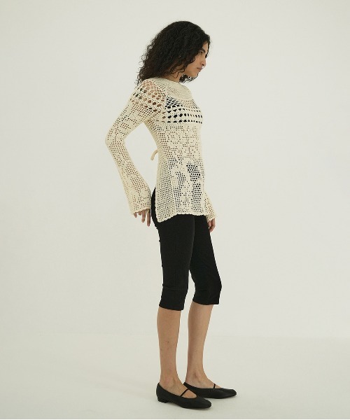 CLANE（クラネ）の「BACK OPEN CROCHET KNIT TOPS（ニット/セーター・レディース・アイボリー/ブラック・FREE）」の8枚目の写真