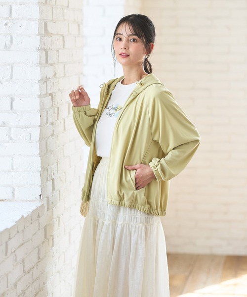 Honeys（ハニーズ）の「【ハニさら・接触冷感・ＵＶカット】きれいめジップパーカー（パーカー・レディース・ブラック/アイボリー/グレイッシュベージュ/イエロー・LL/S/M/L）」の12枚目の写真