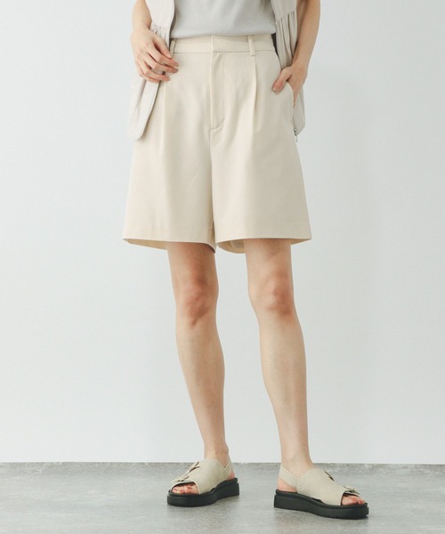 GLOBAL WORK（グローバルワーク）の「ウツクシルエットDRYショートパンツ/322202（その他パンツ・レディース・ダークブルー/ライトベージュ/ブラック/アイボリー・MEDIUM/LARGE）」の2枚目の写真