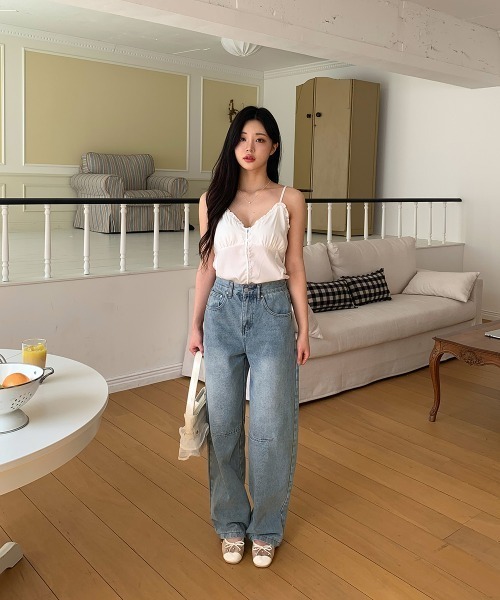 by muni:r(バイ ムニール)の「ウォッシングルーズデニム(デニムパンツ・レディース・ブルー・SMALL/MEDIUM)」の2枚目の写真