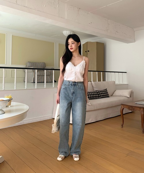 by muni:r(バイ ムニール)の「ウォッシングルーズデニム(デニムパンツ・レディース・ブルー・SMALL/MEDIUM)」の6枚目の写真