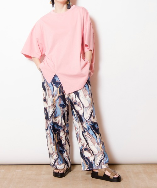 OSMOSIS（オズモーシス）の「アシンメトリーTシャツ（Tシャツ/カットソー・レディース・ブラック/ピンク/ホワイト・ONE SIZE）」の8枚目の写真