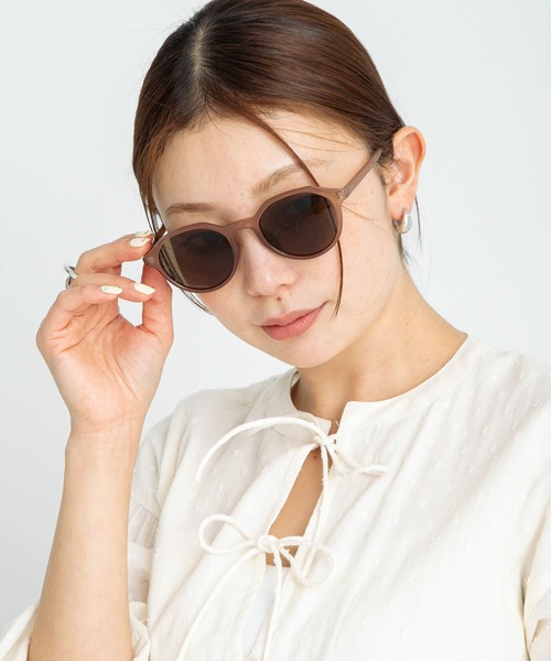 URBAN RESEARCH Sonny Label（アーバンリサーチサニーレーベル）の「FEEL LIFE クリアカラーサングラス（メガネ・レディース・ブラウン/ブラック/グレー・ONE）」の17枚目の写真