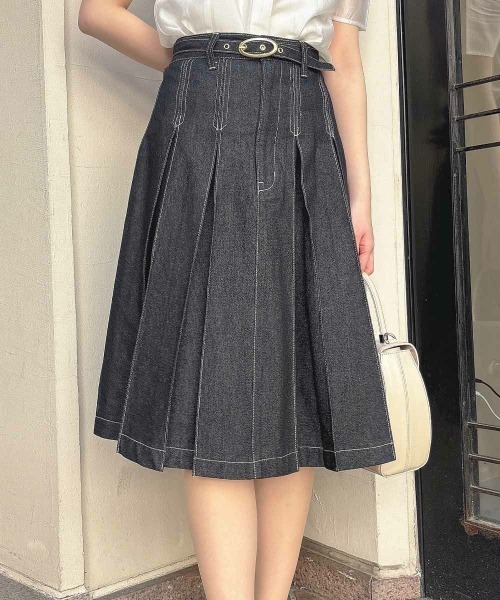 an another angelus（アンアナザーアンジェラス）の「ベルト付きボックスタックデニムスカート/ fint　フィント（デニムスカート・レディース・ライトブルー/ブラック・FREE）」の12枚目の写真
