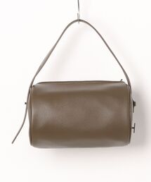 b apartment（ビーアパートメント）の「「(en)brace / エンブレイス」ハーフムーンバッグ（トートバッグ）」