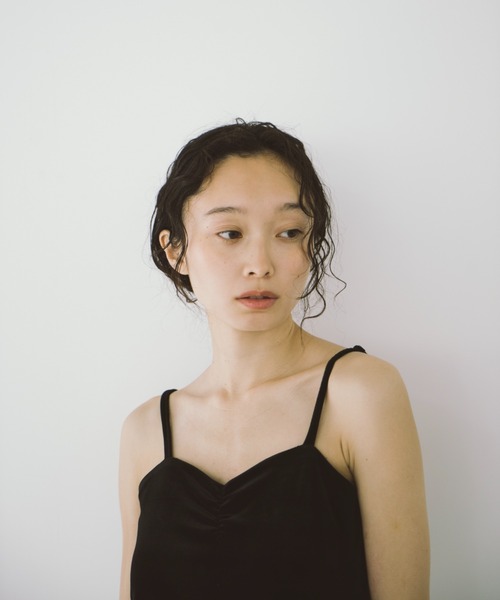 duei(デュイ)の「ベロアキャミソール / カップ付(取り外し可能)(キャミソール・レディース・ブラック/アイボリー・FREE)」の14枚目の写真