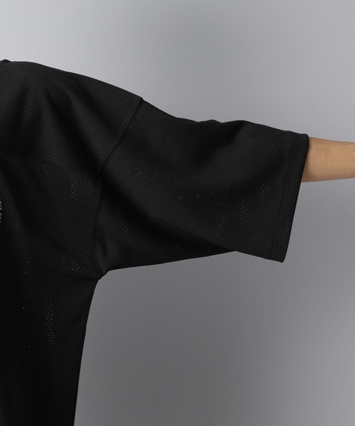 NUMERALS(ヌメラルズ)の「【NUMERALS】メッシュフットボールTシャツ(Tシャツ/カットソー・メンズ・グレー/ブラック/カーキ・MEDIUM/LARGE)」の18枚目の写真