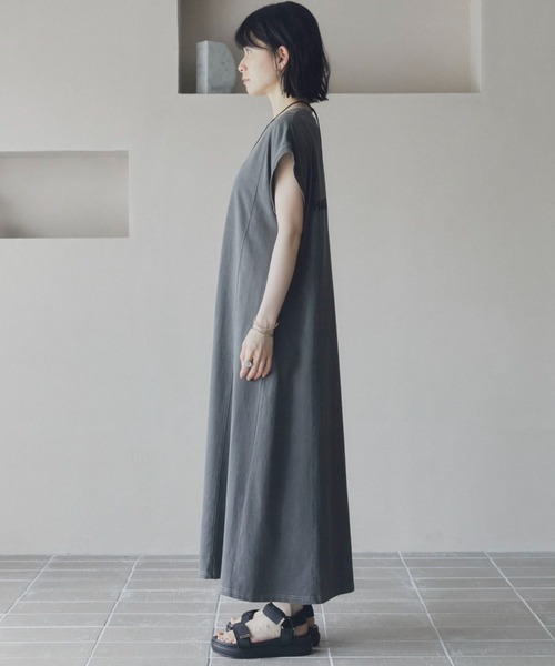 Doux archives(ドゥアルシーヴ)の「2WAYピグメントカットワンピース(ワンピース・レディース・ブラウン/チャコールグレー/カーキ・38)」の16枚目の写真