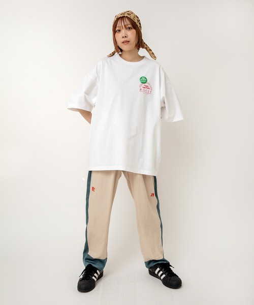 RNA（アールエヌエー）の「M2503 ヘビトラＢＩＧ　Ｔ（Tシャツ/カットソー・レディース・ブラック/ホワイト/イエロー・MEDIUM）」の17枚目の写真