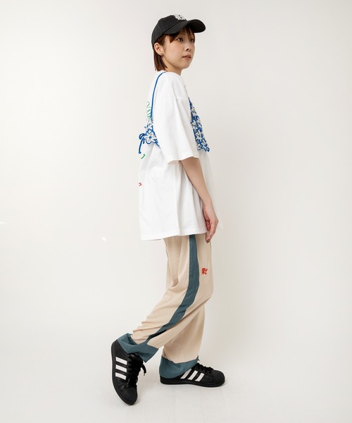 RNA（アールエヌエー）の「M2503 ヘビトラＢＩＧ　Ｔ（Tシャツ/カットソー・レディース・ブラック/ホワイト/イエロー・MEDIUM）」の20枚目の写真