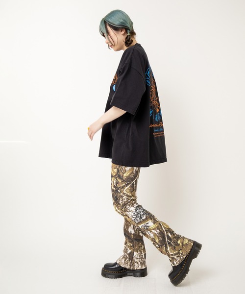 RNA(アールエヌエー)の「M2503 ヘビトラBIG T(Tシャツ/カットソー・レディース・ブラック/ホワイト/イエロー・MEDIUM)」の19枚目の写真
