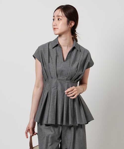 UNITED ARROWS（ユナイテッドアローズ）の「MANTECO POP フレンチスリーブ ブラウス（シャツ/ブラウス・レディース・その他7/ダークグレー/ブラック/ライトブルー・FREE）」の13枚目の写真