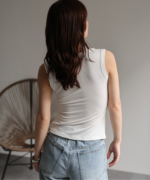 ap retro（アプレトロ）の「【ap retro basic】カップ付きタンクトップ / インナー《動画あり》（キャミソール・レディース・ブラック/ホワイト/ブラウン・MEDIUM/LARGE/SMALL/X-LARGE）」の20枚目の写真