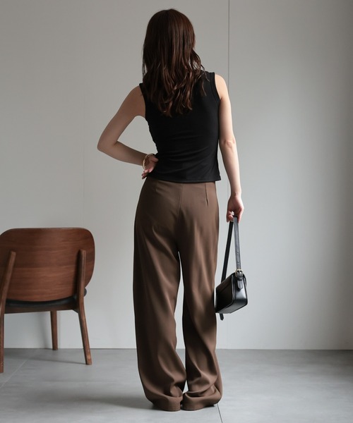 ap retro（アプレトロ）の「【ap retro basic】カップ付きタンクトップ / インナー《動画あり》（キャミソール・レディース・ブラック/ホワイト/ブラウン・MEDIUM/LARGE/SMALL/X-LARGE）」の10枚目の写真