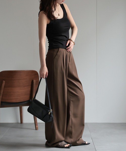 ap retro（アプレトロ）の「【ap retro basic】カップ付きタンクトップ / インナー《動画あり》（キャミソール・レディース・ブラック/ホワイト/ブラウン・MEDIUM/LARGE/SMALL/X-LARGE）」の11枚目の写真