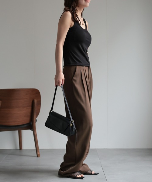 ap retro（アプレトロ）の「【ap retro basic】カップ付きタンクトップ / インナー《動画あり》（キャミソール・レディース・ブラック/ホワイト/ブラウン・MEDIUM/LARGE/SMALL/X-LARGE）」の12枚目の写真