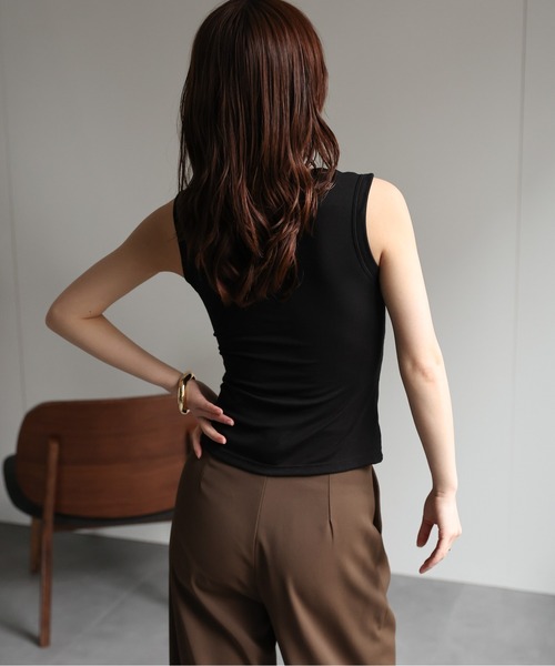 ap retro（アプレトロ）の「【ap retro basic】カップ付きタンクトップ / インナー《動画あり》（キャミソール・レディース・ブラック/ホワイト/ブラウン・MEDIUM/LARGE/SMALL/X-LARGE）」の15枚目の写真