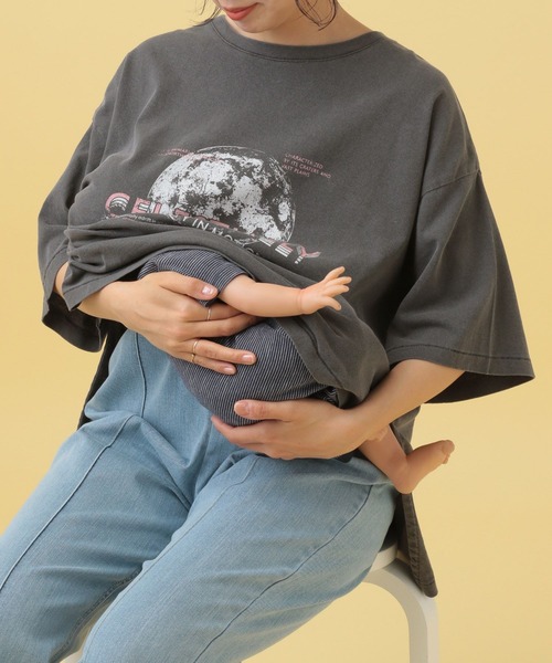 LEPSIM（レプシィム）の「【産前・産後対応】マタニティ／スペースプリントTSS　498579（マタニティウェア/グッズ・レディース・チャコールグレー/オフホワイト・FREE）」の8枚目の写真