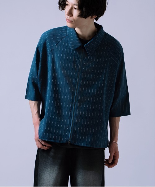 Crownor(クラウノアー)の「ピンストライプ ジップアップ 半袖シャツ(シャツ/ブラウス・メンズ・ベージュ/ブルー/チャコール・MEDIUM/LARGE)」の11枚目の写真