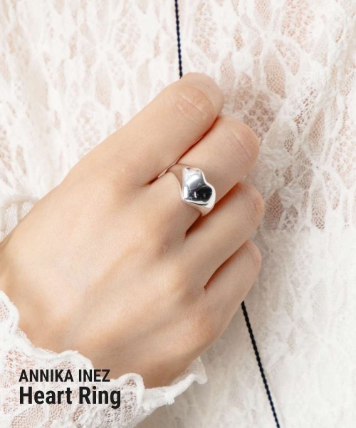 ANNIKA INEZ（アニカイネズ）の「ANNIKA INEZ Heart Ring アニカ イネズ  ハート リング（リング・レディース・シルバー・FREE/4/6/5/7）」の2枚目の写真