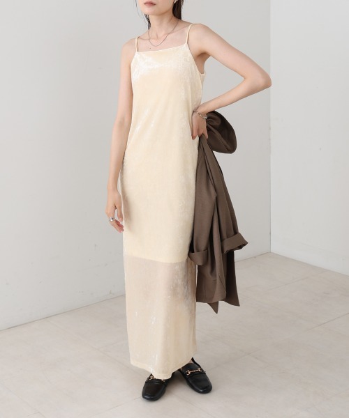 Bab（バブ）の「【S・Mサイズ展開】シアーベロアカップ付きキャミワンピース/ダブルストラップ（ワンピース・レディース・アイボリー/ブラック/チャコールグレー/ブラウン/ベージュ・S/M）」の10枚目の写真