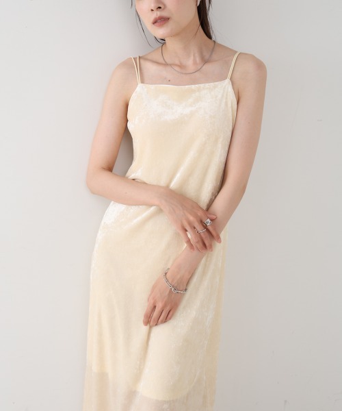 Bab（バブ）の「【S・Mサイズ展開】シアーベロアカップ付きキャミワンピース/ダブルストラップ（ワンピース・レディース・アイボリー/ブラック/チャコールグレー/ブラウン/ベージュ・S/M）」の11枚目の写真