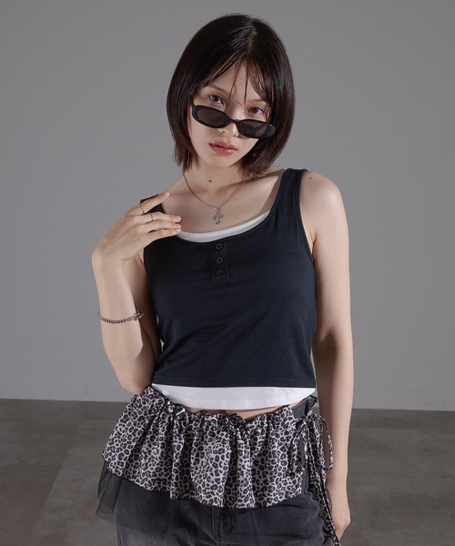 apres jour mignon(アプレジュールミニョン)の「ヘンリーレイヤードカップ付きタンク【ZOZOTOWN限定アイテム】(タンクトップ・レディース・ブラック/チャコールグレー/レッド・X-LARGE/フリー)」の7枚目の写真