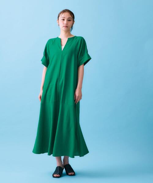 OPAQUE.CLIP(オペークドットクリップ)の「レーヨン麻キーネックワンピース【洗える】(ワンピース・レディース・ブラック/グリーン/ブラウン系その他・38/40/42)」の4枚目の写真