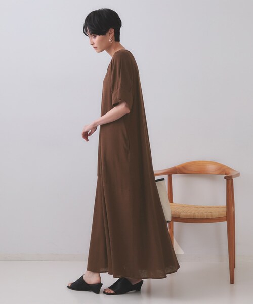 OPAQUE.CLIP(オペークドットクリップ)の「レーヨン麻キーネックワンピース【洗える】(ワンピース・レディース・ブラック/グリーン/ブラウン系その他・38/40/42)」の10枚目の写真