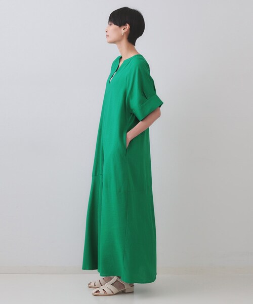 OPAQUE.CLIP(オペークドットクリップ)の「レーヨン麻キーネックワンピース【洗える】(ワンピース・レディース・ブラック/グリーン/ブラウン系その他・38/40/42)」の18枚目の写真