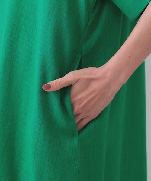 OPAQUE.CLIP(オペークドットクリップ)の「レーヨン麻キーネックワンピース【洗える】(ワンピース・レディース・ブラック/グリーン/ブラウン系その他・38/40/42)」の22枚目の写真