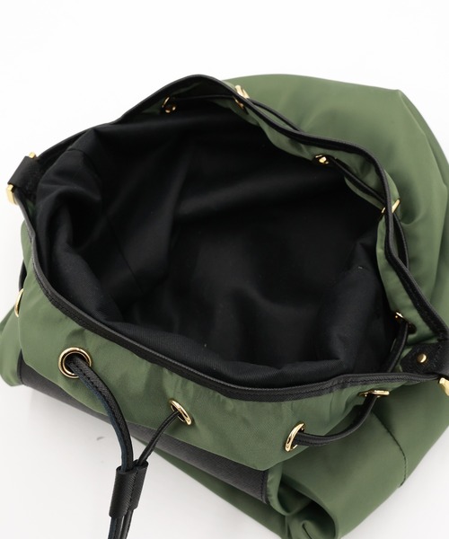 CULLNI（クルニ）の「Leather Pocket High Count Taffeta Drawstring Bag（ショルダーバッグ・メンズ・ブラック/グリーン/ネイビー/アッシュブラウン・ONESIZE）」の10枚目の写真