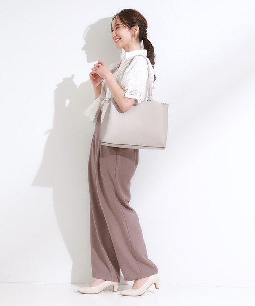 SHOO・LA・RUE(シューラルー)の「【軽量】ふわっと軽いトートバッグ【A4】(トートバッグ・レディース・グレー/ブラック/ブラウン系その他・00)」の11枚目の写真