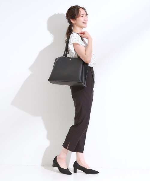 SHOO・LA・RUE(シューラルー)の「【軽量】ふわっと軽いトートバッグ【A4】(トートバッグ・レディース・グレー/ブラック/ブラウン系その他・00)」の12枚目の写真