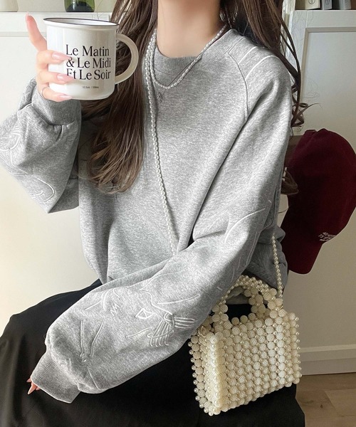 セール】袖に遊び心を忍ばせたラク可愛い一枚♪袖ネコ刺繍裏起毛