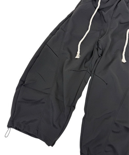Never mind the XU / Chikashitsu+（ネバーマインド ザ エックスユー / チカシツプラス）の「【Nerd out XU】waist rope loose sweat pants / 【ナードアウトエックスユー】ウエストロープルーズスウェットパンツ <着用動画あり>（スウェットパンツ・メンズ・ブラック/グレー/杢グレー・L/XXL）」の5枚目の写真