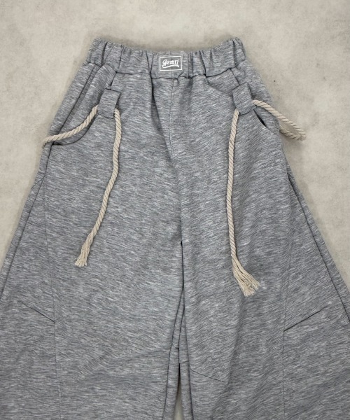 Never mind the XU / Chikashitsu+（ネバーマインド ザ エックスユー / チカシツプラス）の「【Nerd out XU】waist rope loose sweat pants / 【ナードアウトエックスユー】ウエストロープルーズスウェットパンツ <着用動画あり>（スウェットパンツ・メンズ・ブラック/グレー/杢グレー・L/XXL）」の16枚目の写真