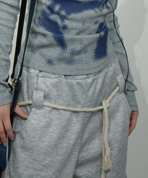 Never mind the XU / Chikashitsu+（ネバーマインド ザ エックスユー / チカシツプラス）の「【Nerd out XU】waist rope loose sweat pants / 【ナードアウトエックスユー】ウエストロープルーズスウェットパンツ <着用動画あり>（スウェットパンツ・メンズ・ブラック/グレー/杢グレー・L/XXL）」の12枚目の写真