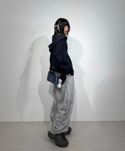 Never mind the XU / Chikashitsu+（ネバーマインド ザ エックスユー / チカシツプラス）の「【Nerd out XU】waist rope loose sweat pants / 【ナードアウトエックスユー】ウエストロープルーズスウェットパンツ <着用動画あり>（スウェットパンツ・メンズ・ブラック/グレー/杢グレー・L/XXL）」の8枚目の写真