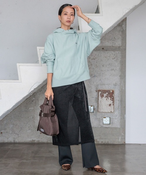 HEREIAM（ヘレイアム）の「【HEREIAM】巻くだけ簡単！メッシュベロアラップスカート（スカート・レディース・カーキ/ブラック・FREE）」の3枚目の写真