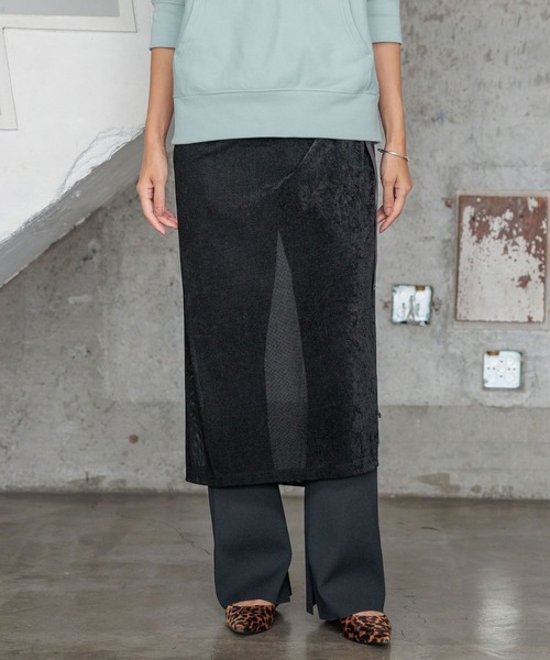 HEREIAM（ヘレイアム）の「【HEREIAM】巻くだけ簡単！メッシュベロアラップスカート（スカート・レディース・カーキ/ブラック・FREE）」の4枚目の写真