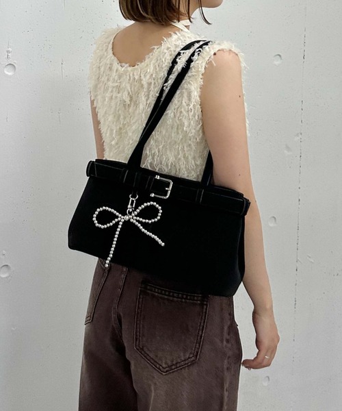 archives（アルシーヴ）の「チャーム付きスエードベルトバッグ（ショルダーバッグ・レディース・ベージュ/ブラウン/ブラック・FREE）」の13枚目の写真