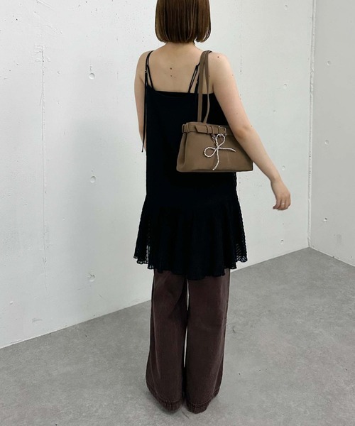 archives（アルシーヴ）の「チャーム付きスエードベルトバッグ（ショルダーバッグ・レディース・ベージュ/ブラウン/ブラック・FREE）」の7枚目の写真